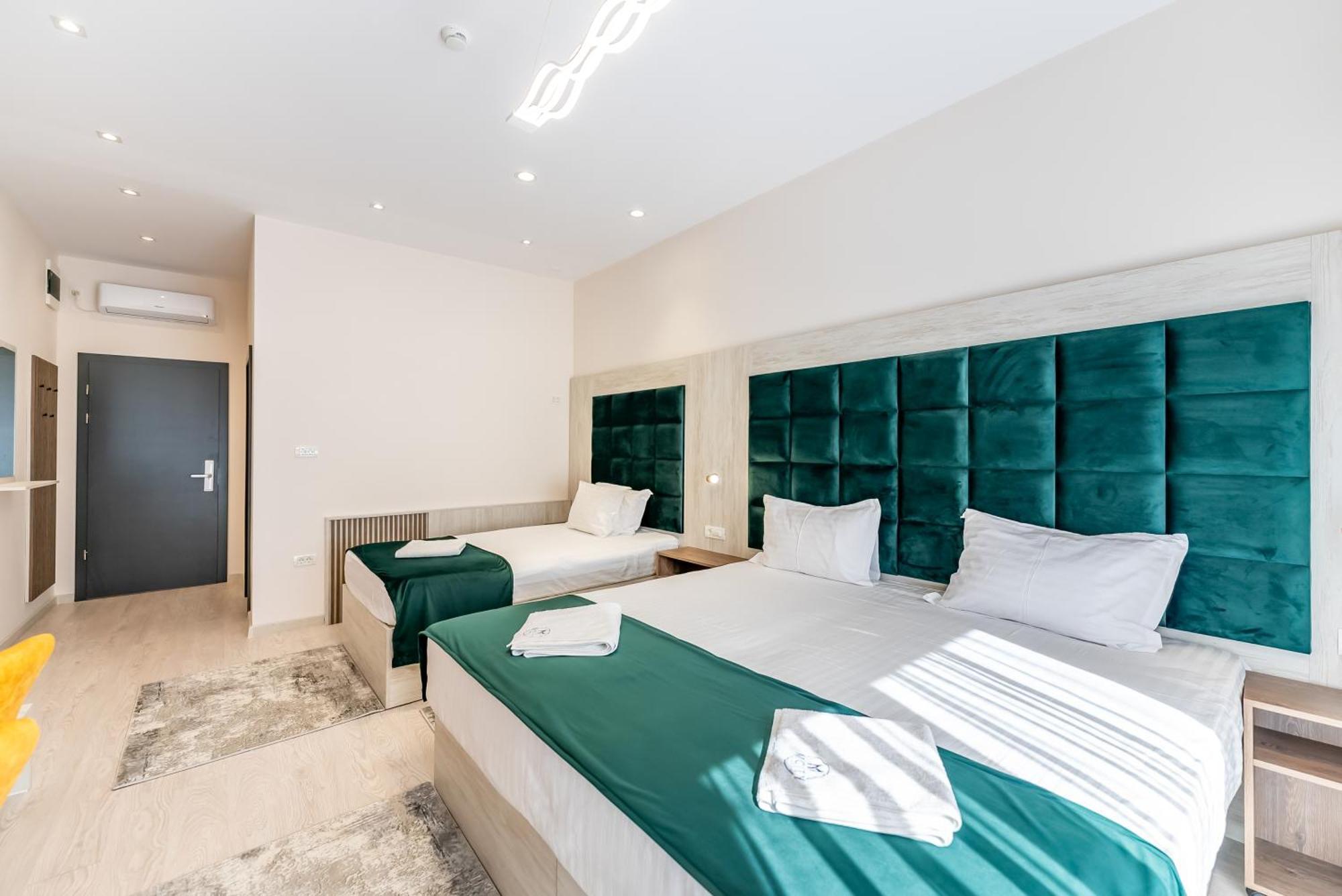 אראד M City Aparthotel חדר תמונה